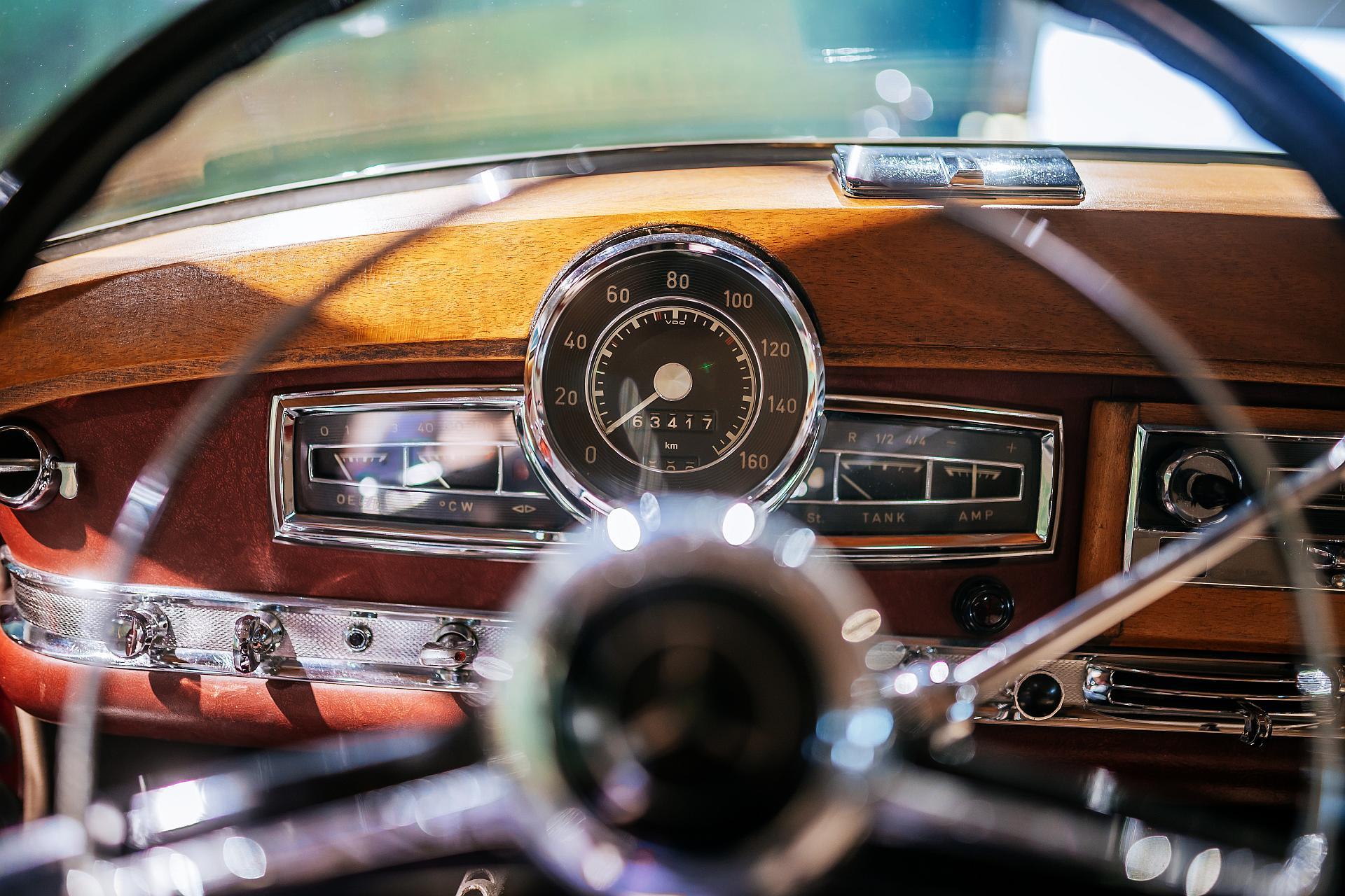 Mercedes-Benz 300 "Adenauer" - ikona luksusu epoki powojennego rozkwitu