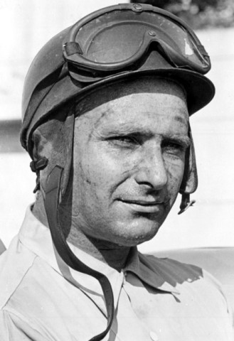 Juan Manuel Fangio (1911-1995)