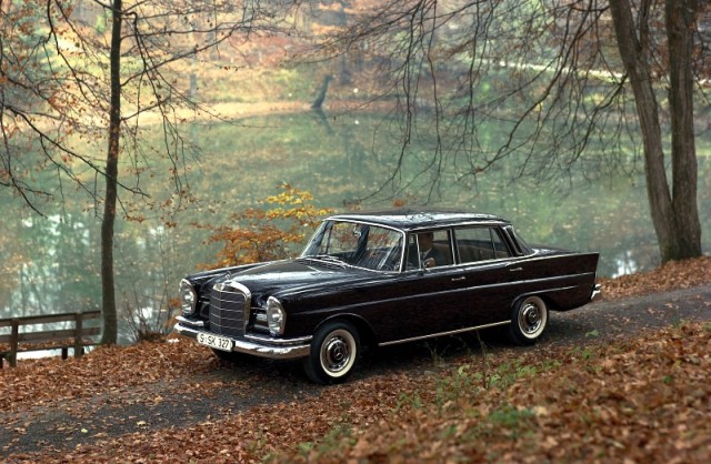 Mercedes-Benz 220 SEb (seria W 111)