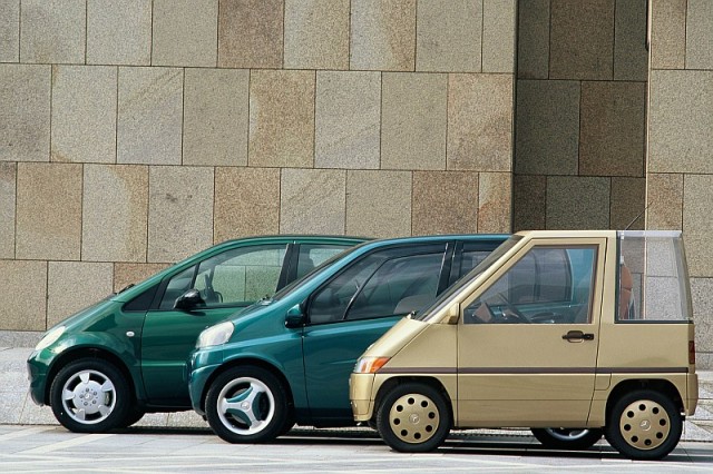 (od prawej) NAFA, 1981r., Studyjny Mercedes-Benz A-klasa, 1994r. i Mercedes-Benz A-klasa, 1997r.