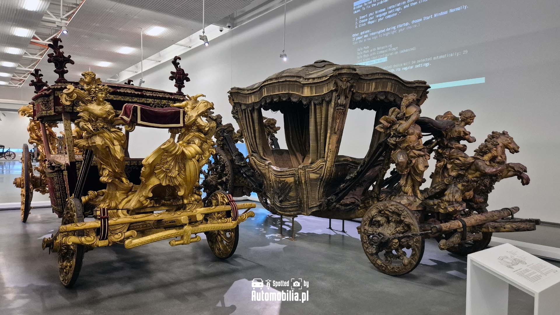 Muzeum powozów w Lizbonie - gdy luksus miał cztery koła i sześć koni