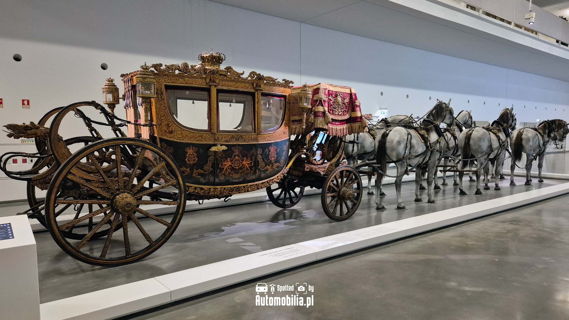 Muzeum powozów w Lizbonie - gdy luksus miał cztery koła i sześć koni