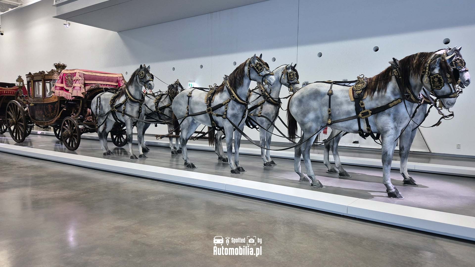 Muzeum powozów w Lizbonie - gdy luksus miał cztery koła i sześć koni