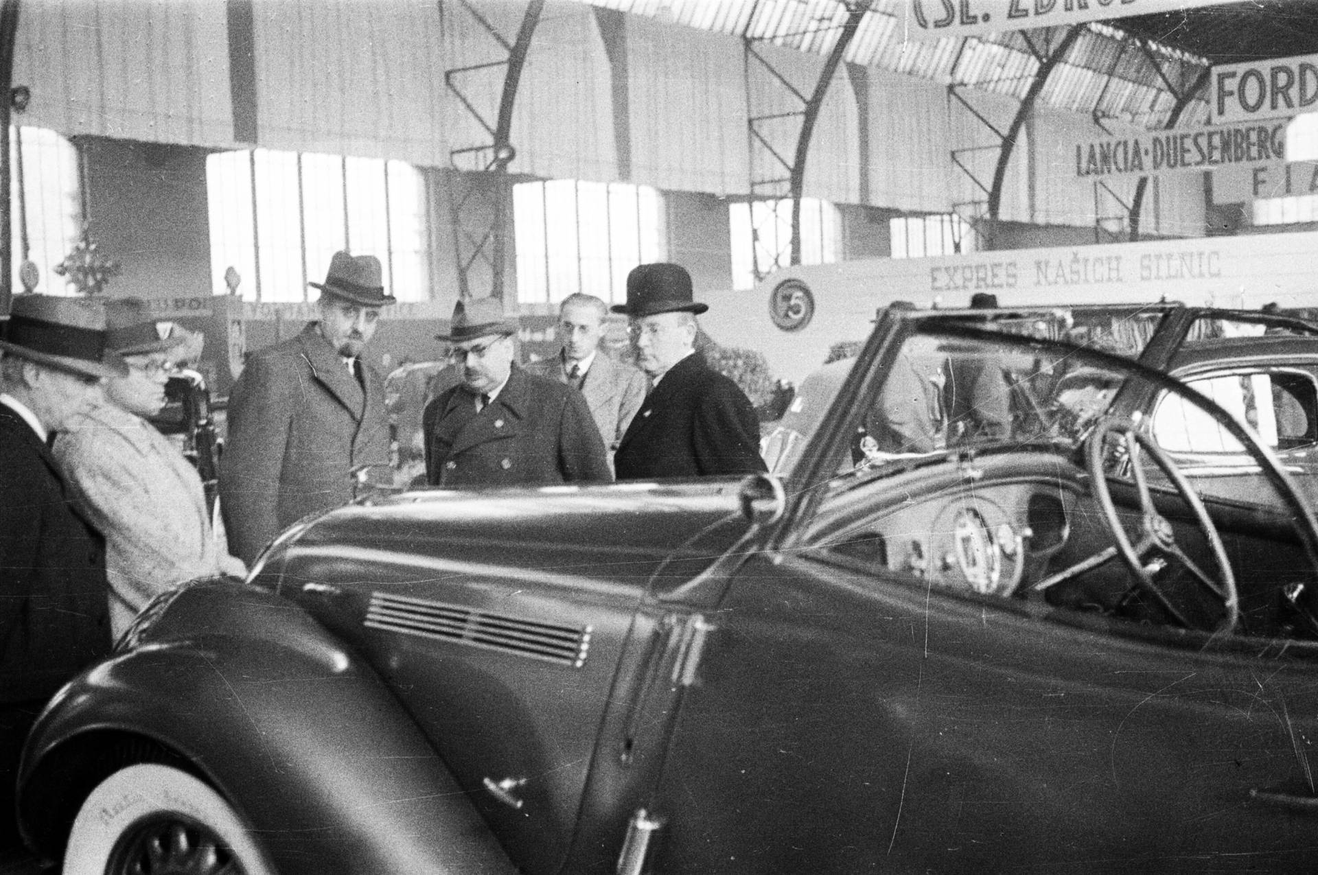 Tajemnice starej fabryki - 23 auta, które opowiadają Historię Škody