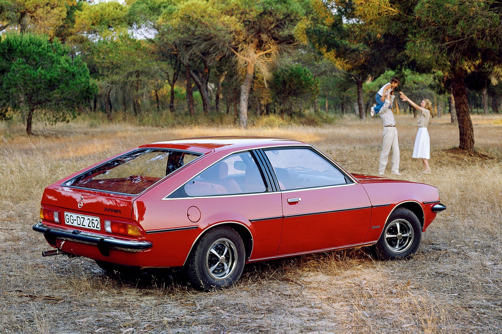 Opel Ascona B i Manta B obchodzą 50. urodziny