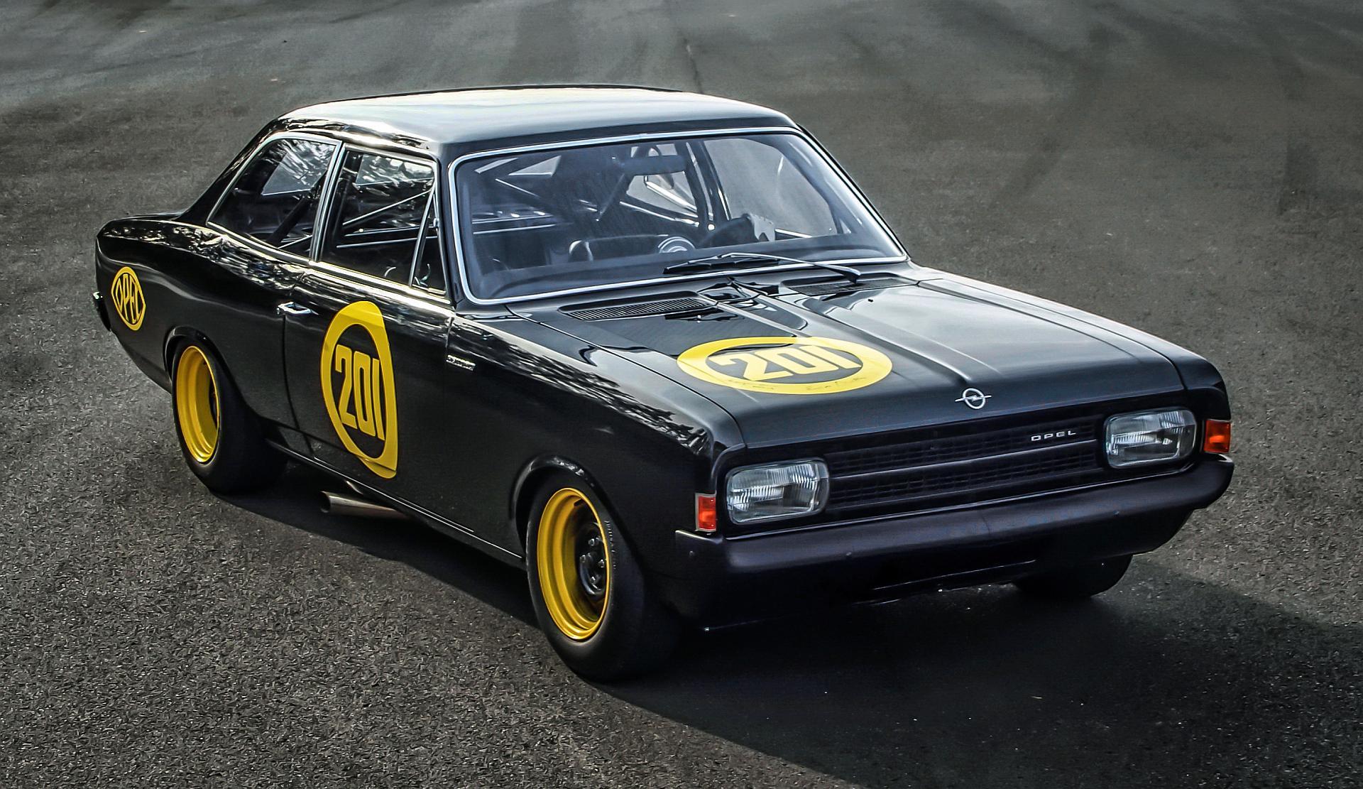 Opel Rekord C Black Widow