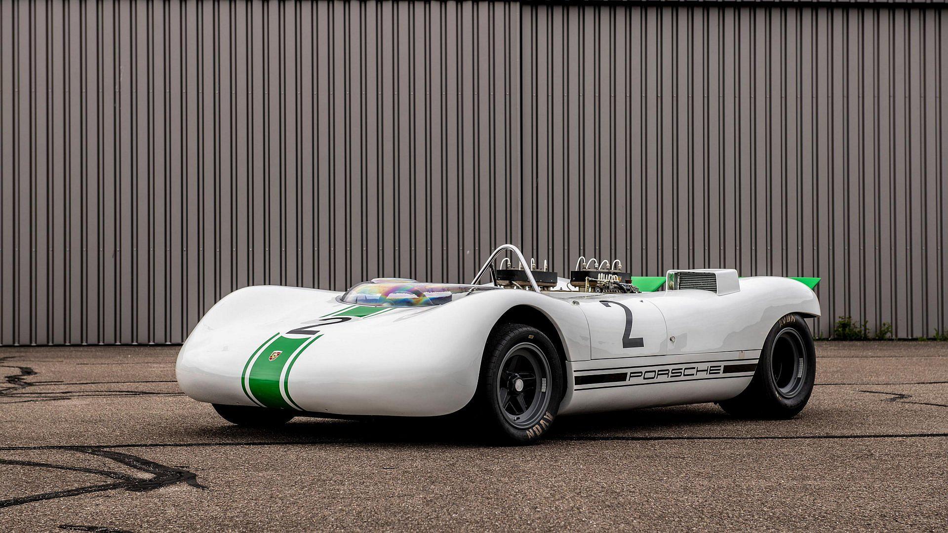 "Raceborn" - 75 lat motorsportu Porsche na Retro Classics 2026