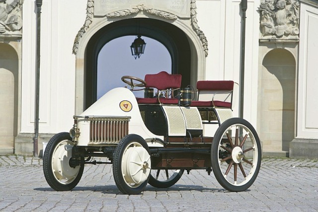 lohner-porsche-semper-vivus_01