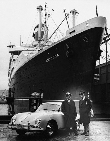 Ferry Porsche wraz z synem Ferdinandem oraz Porsche 356 A, New York 1958 r.