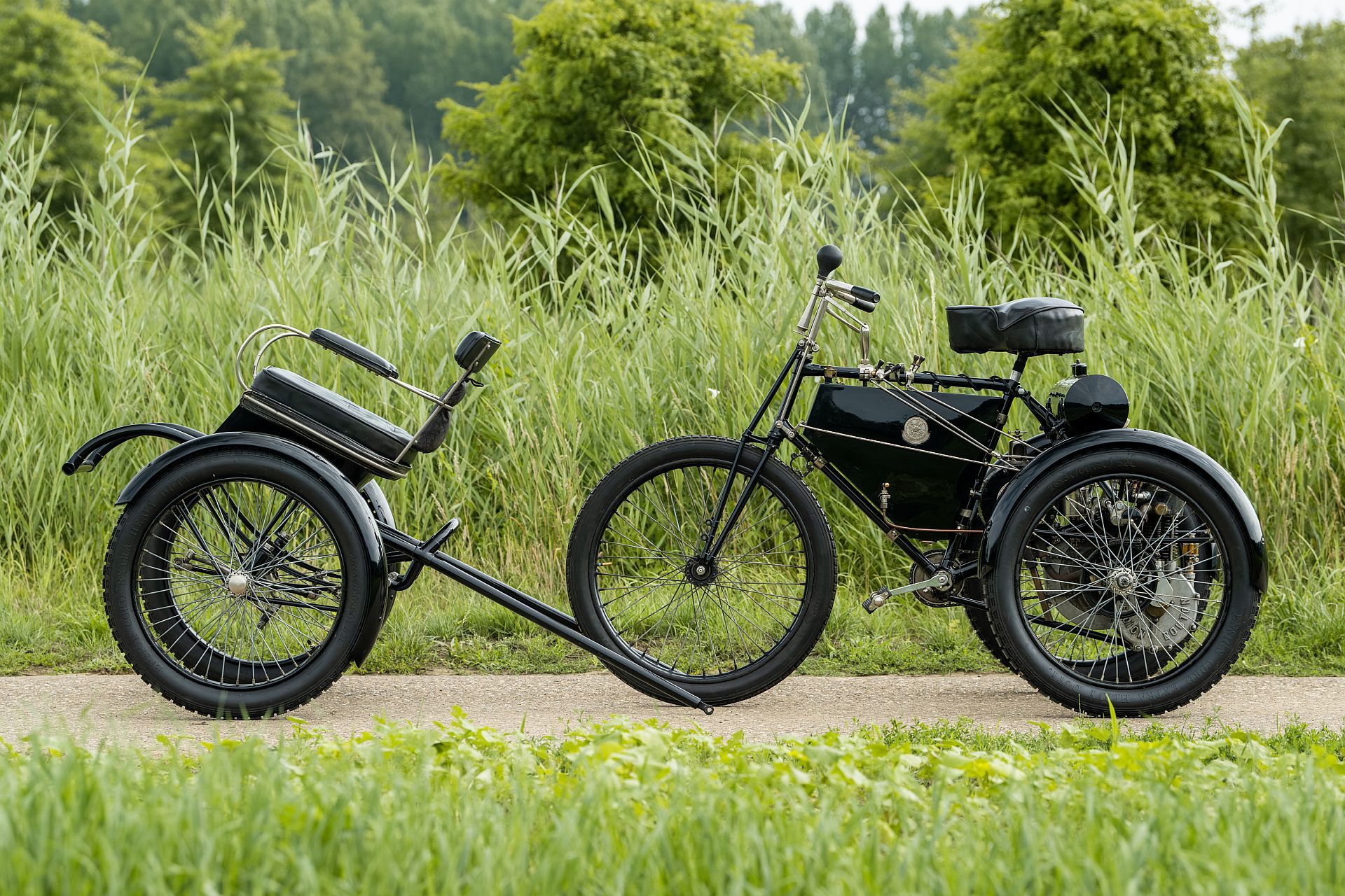 De Dion-Bouton Tricycle z modułem Quadricycle