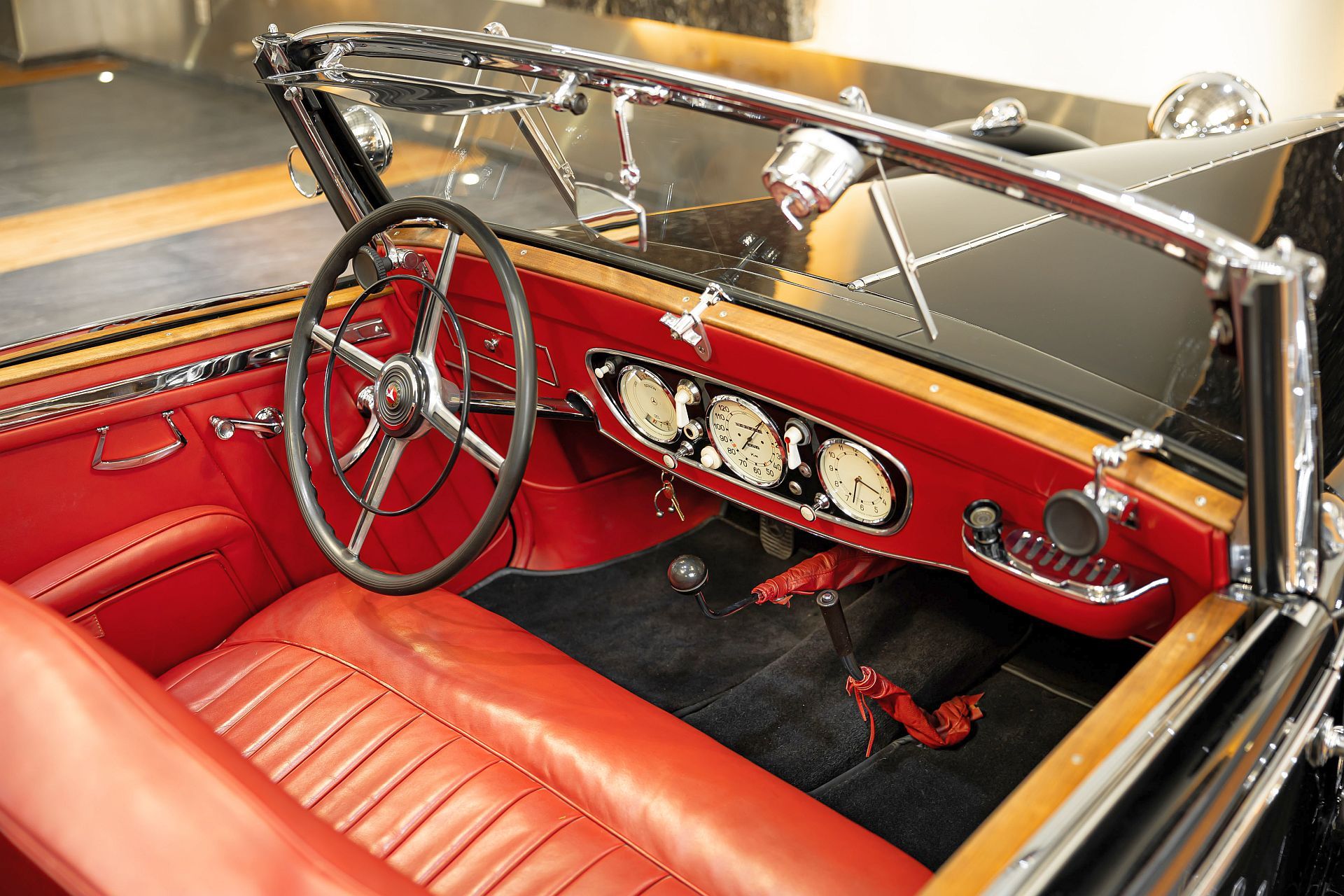 Mercedes-Benz 290 Cabriolet - elegancja, historia i perfekcja w jednym