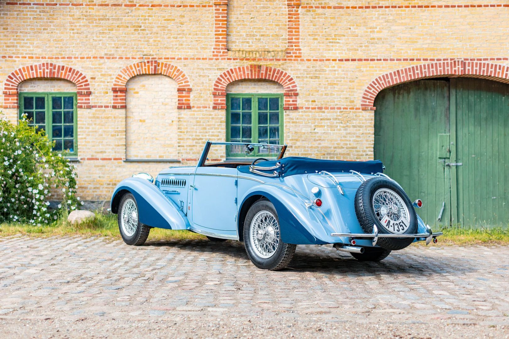 Delahaye 135 M Cabriolet by Chapron