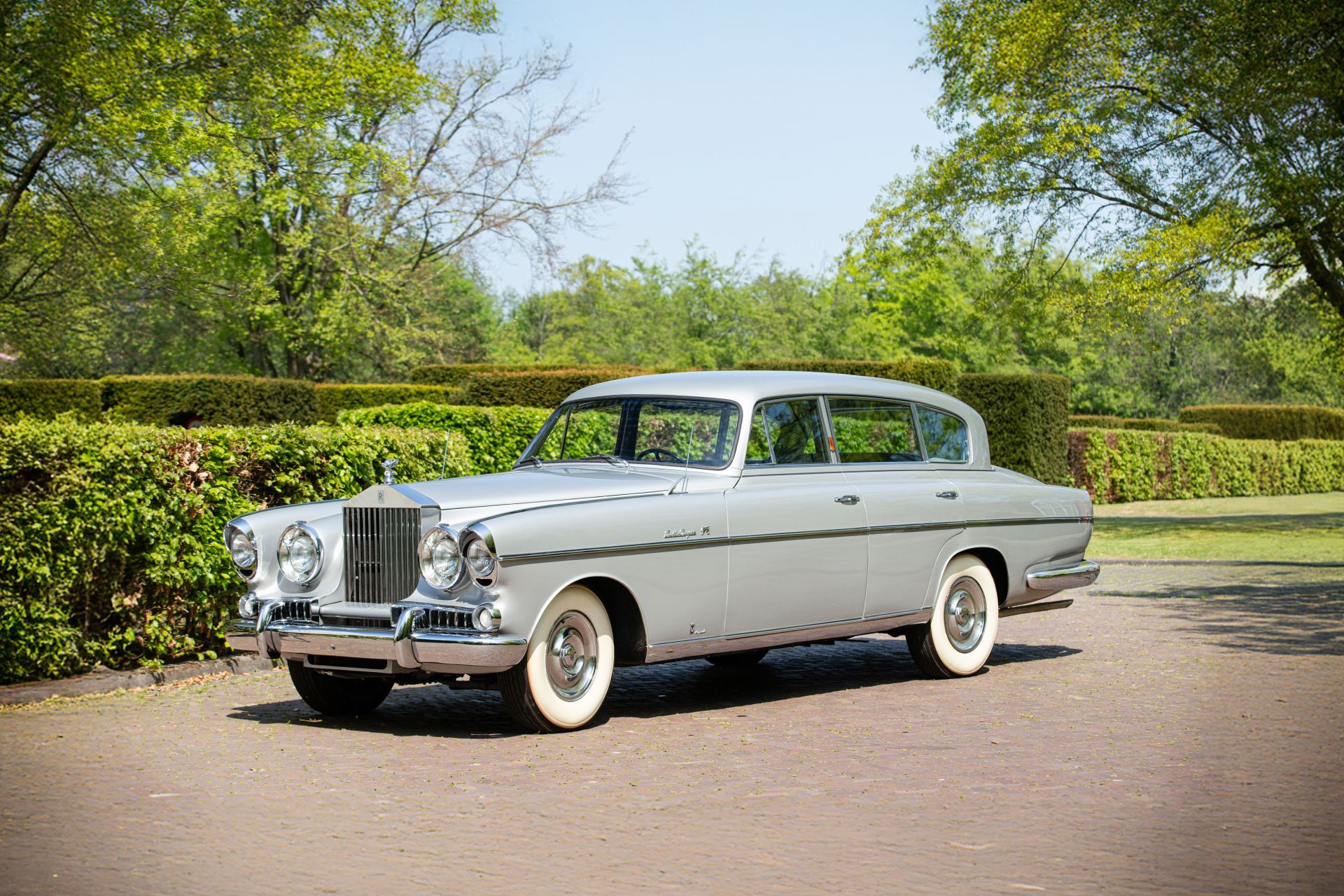 Rolls-Royce Silver Wraith Limousine by Vignale