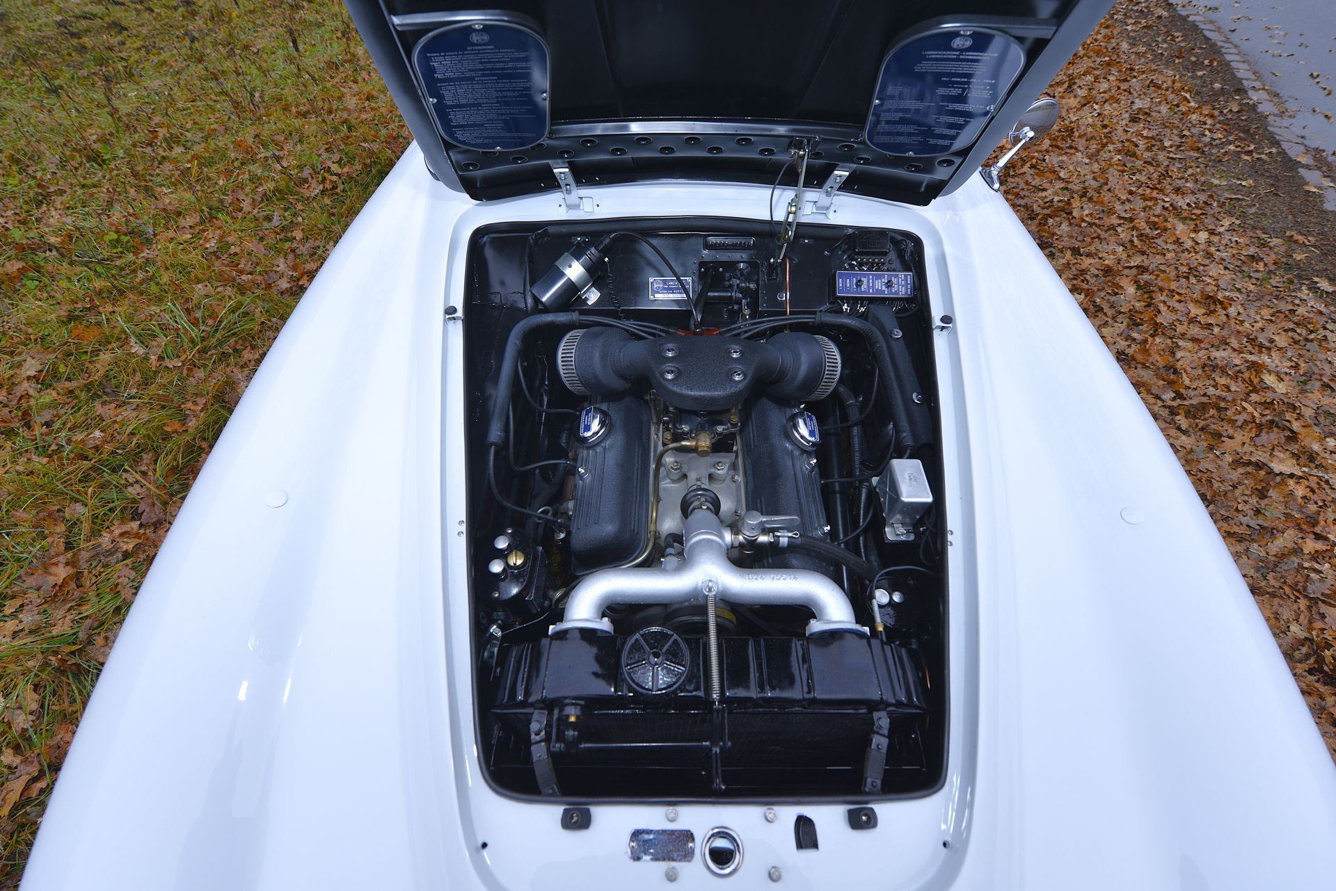 Lancia B24S Spider America by Pinin Farina