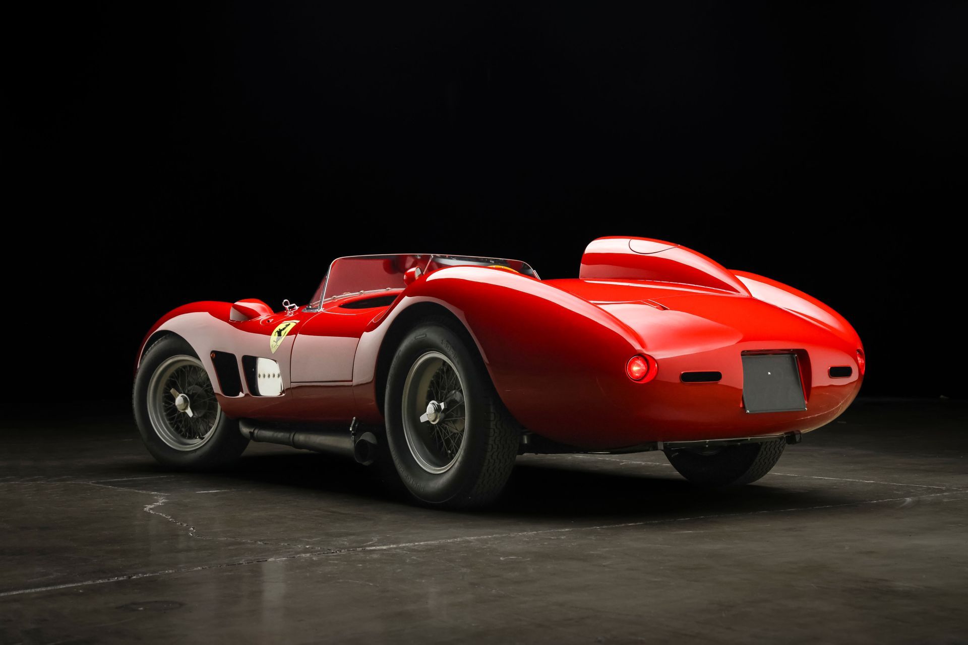 Ferrari 500 TRC - ikona stylu i triumfów motorsportu lat 50.