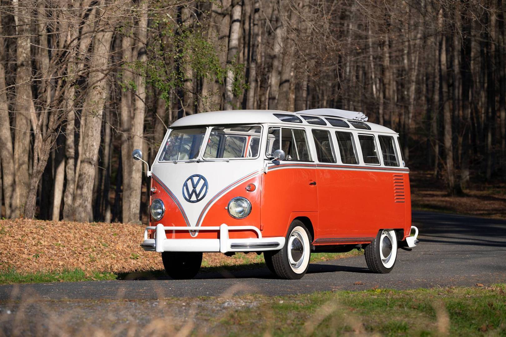 Volkswagen Type 2 Deluxe "23 Window" Microbus