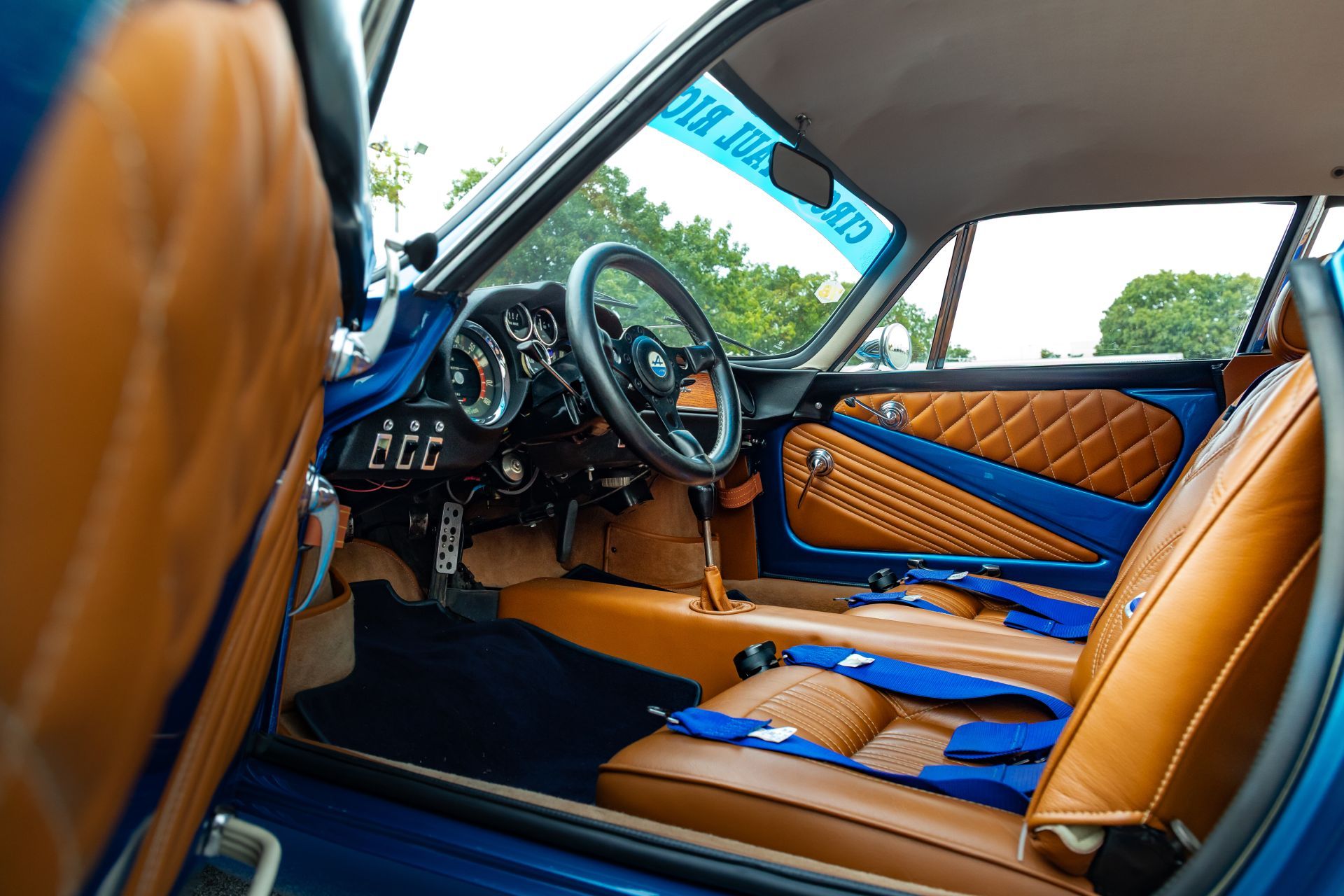 Alpine A110 - francuska błękitna strzała