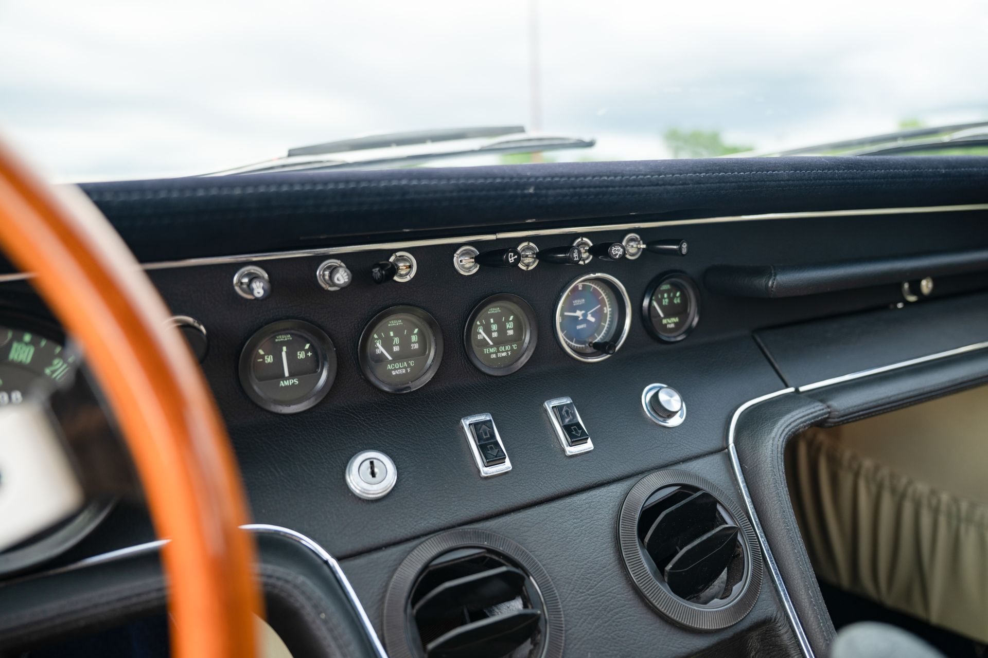 Maserati Ghibli 4.7 Spyder - włoska legenda z silnikiem V8