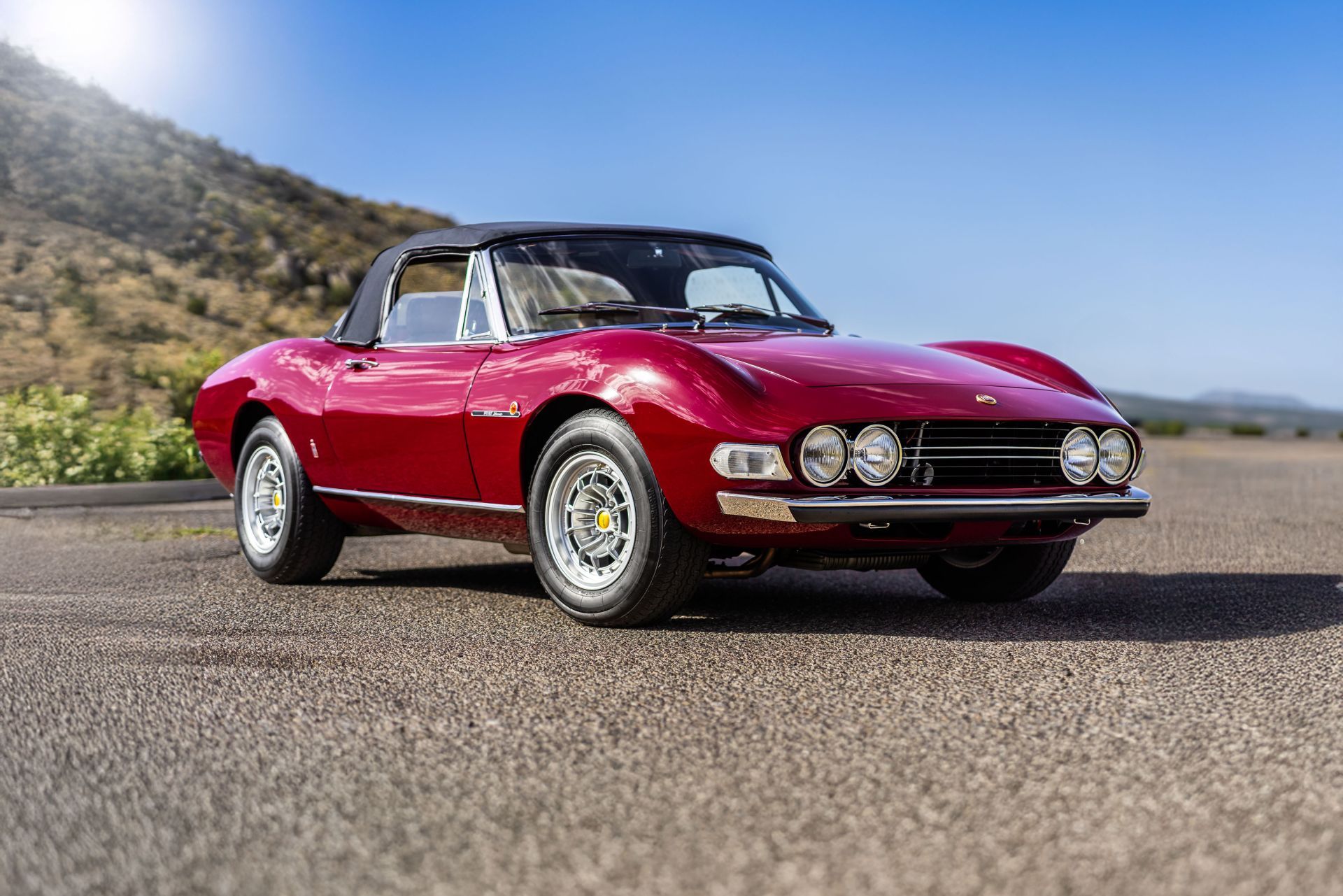 Fiat Dino 2400 Spider - włoska perfekcja z duszą Ferrari