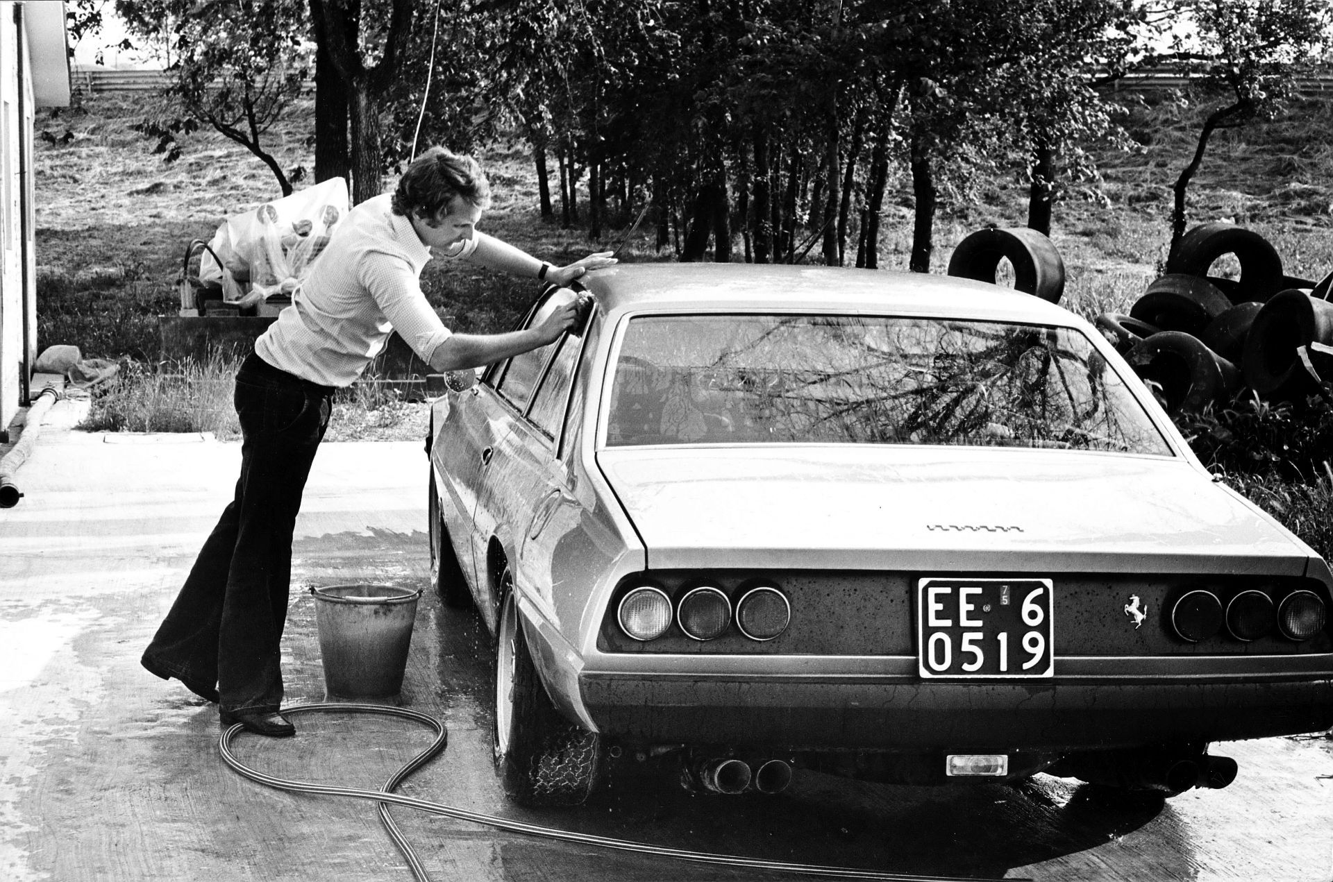 Niki Lauda i jego Ferrari 365 GT4 2+2