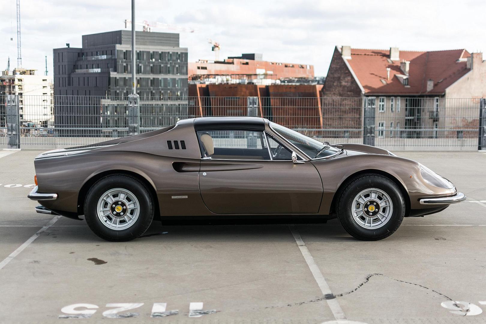 Ferrari Dino 246 GTS by Scaglietti