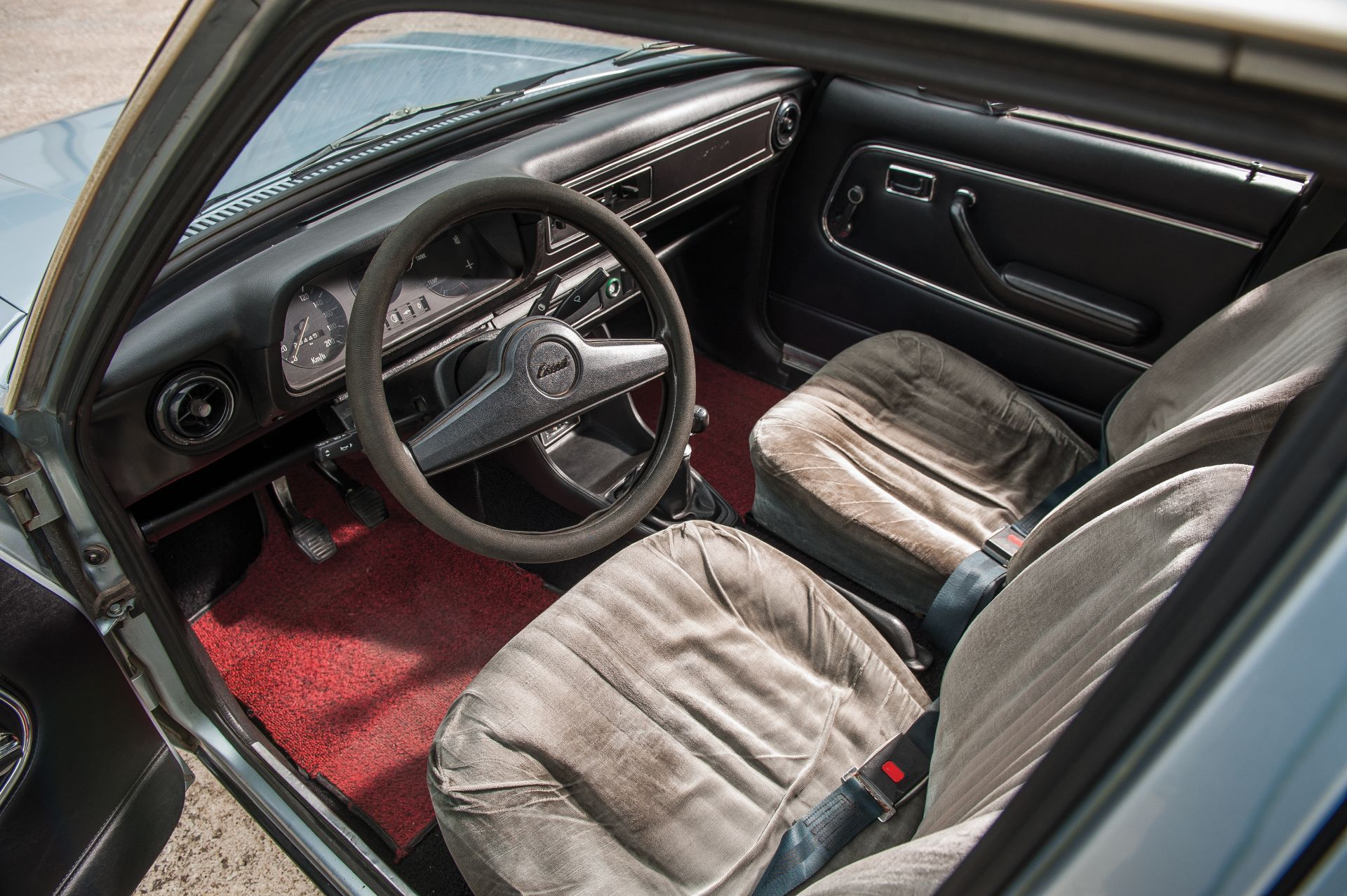 Papież w Fordzie? Historia niezwykłego samochodu Jana Pawła II