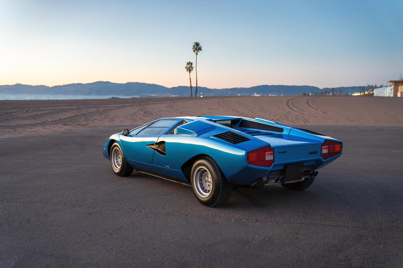 Lamborghini Countach LP 400 "Periscopio" by Bertone