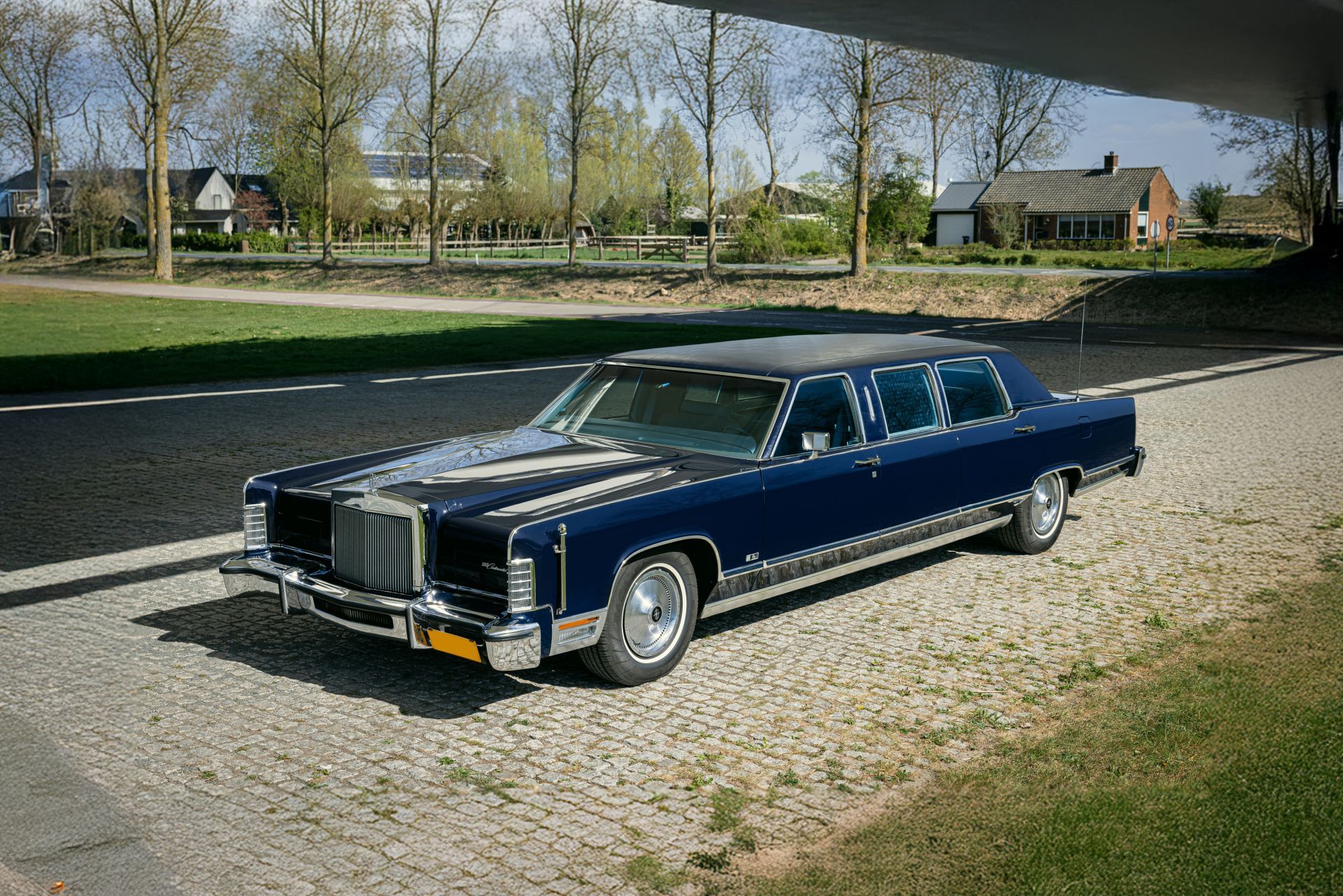 Lincoln Continental Limousine
