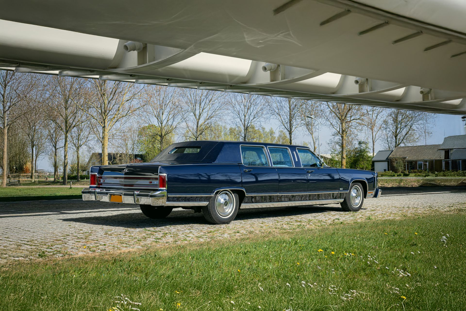 Lincoln Continental Limousine