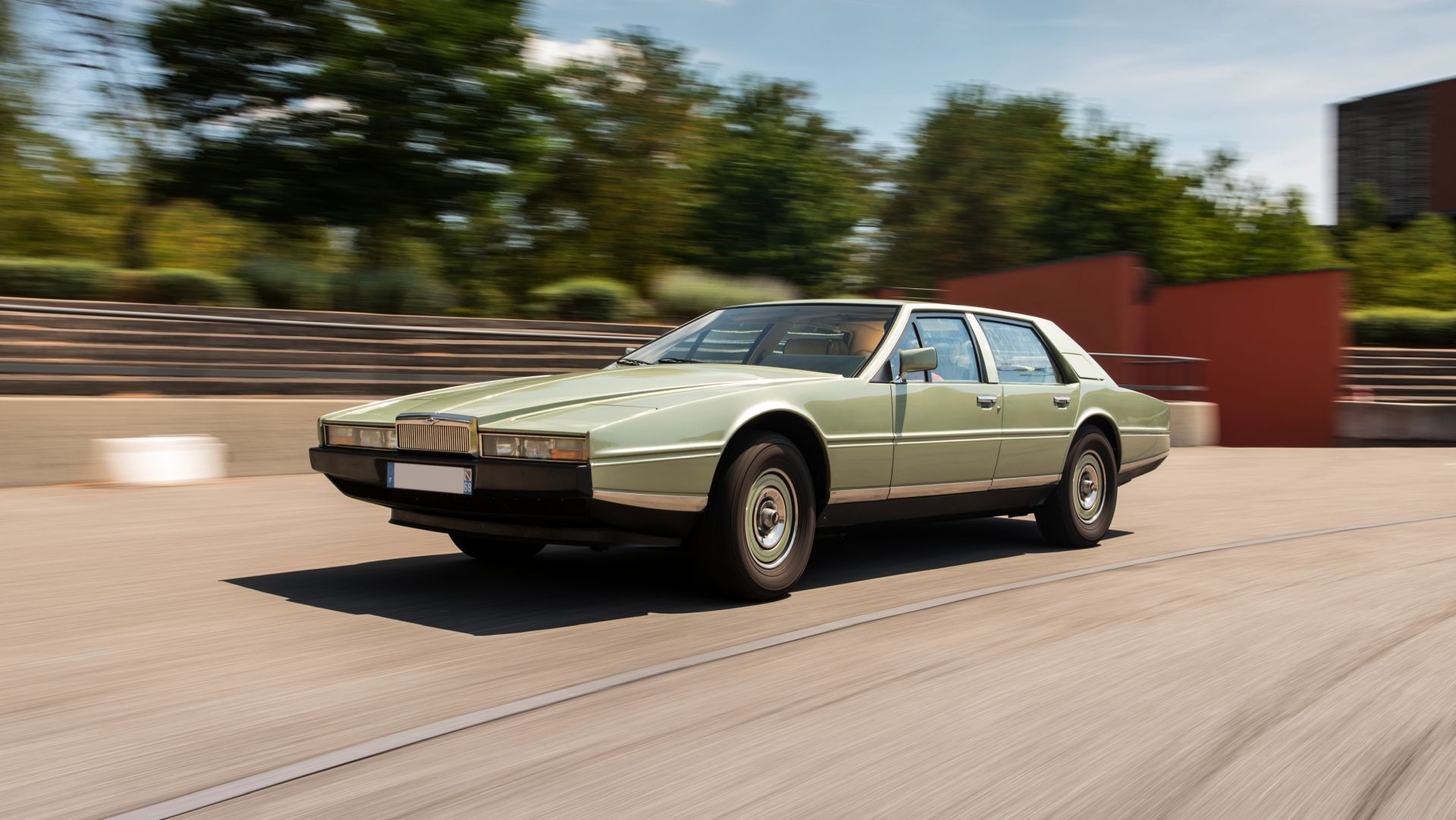 Aston Martin Lagonda