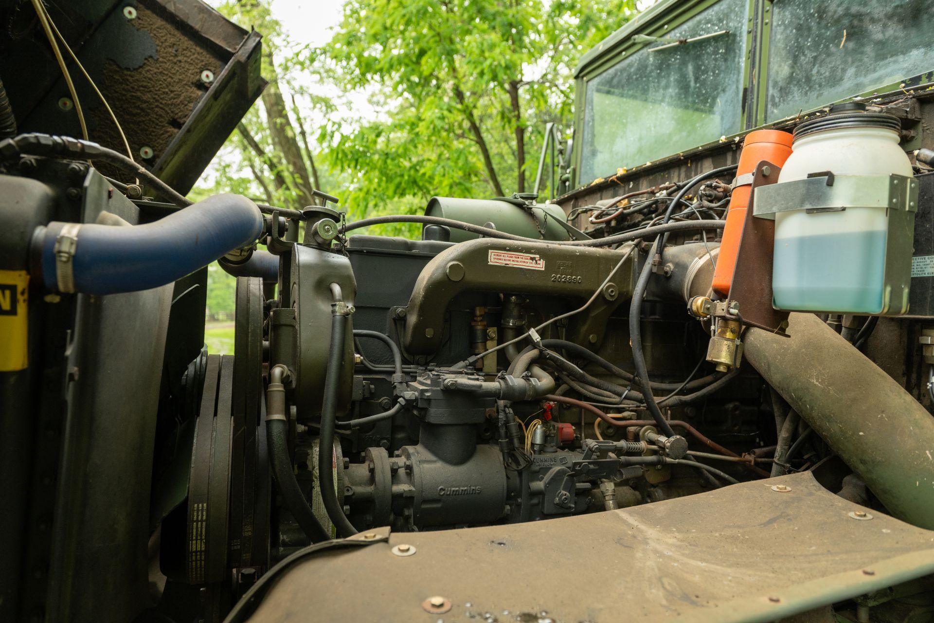 Ciężarówka z charakterem - AM General M925 - wojskowy kolos z lat 80.