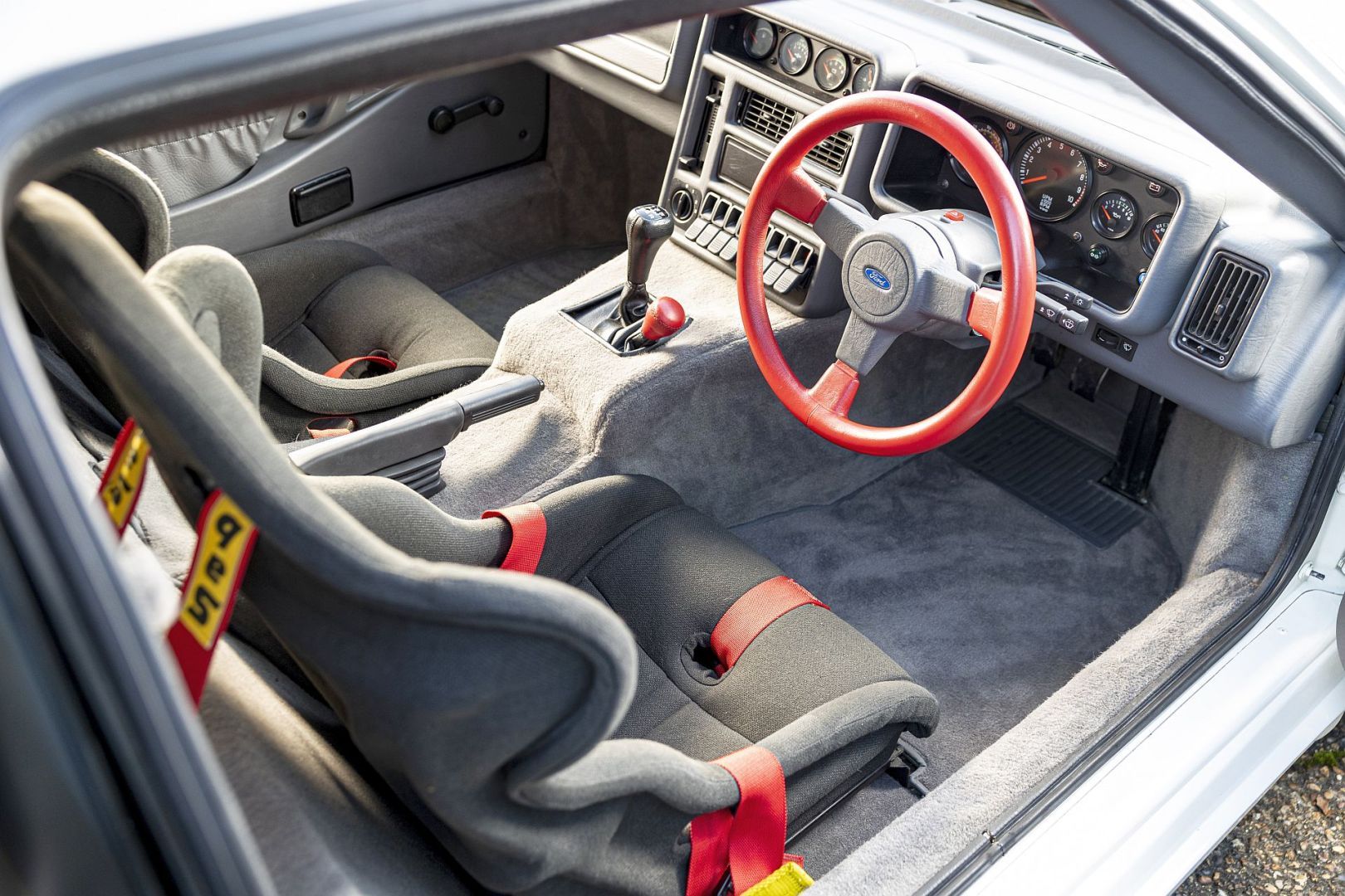 Ford RS200 by Ghia
