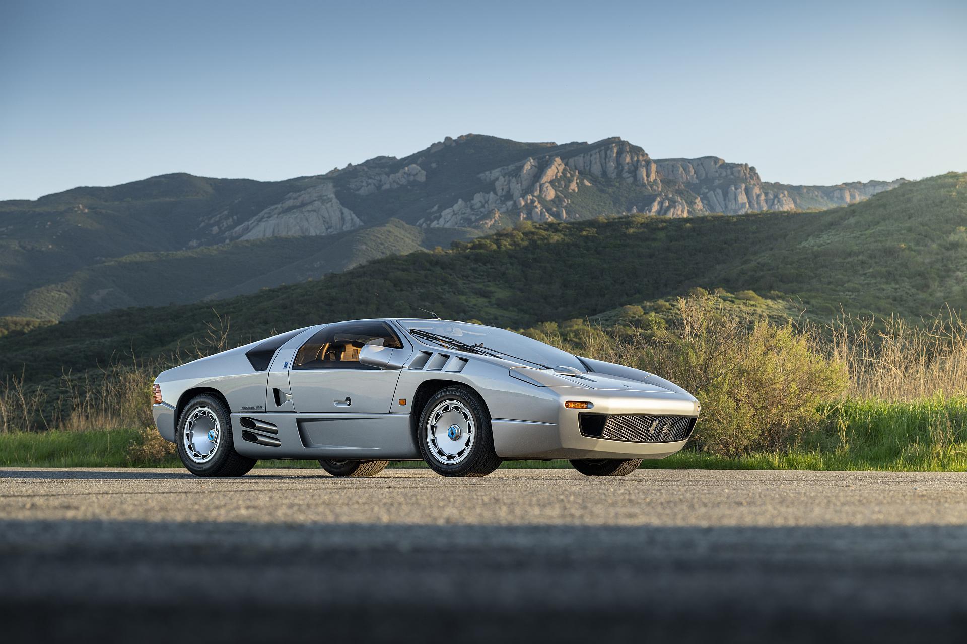 Isdera Imperator 108i - rzadkość, technika i wizja Eberharda Schulza