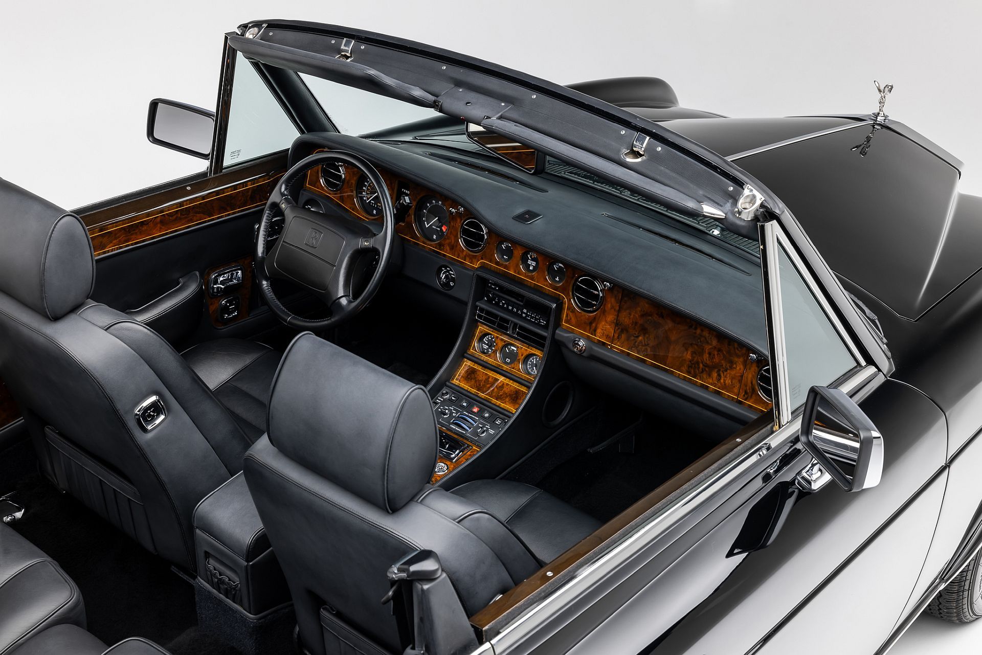Rolls-Royce Corniche_2