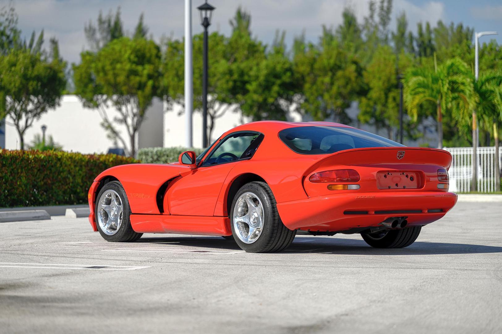 Dodge Viper GTS