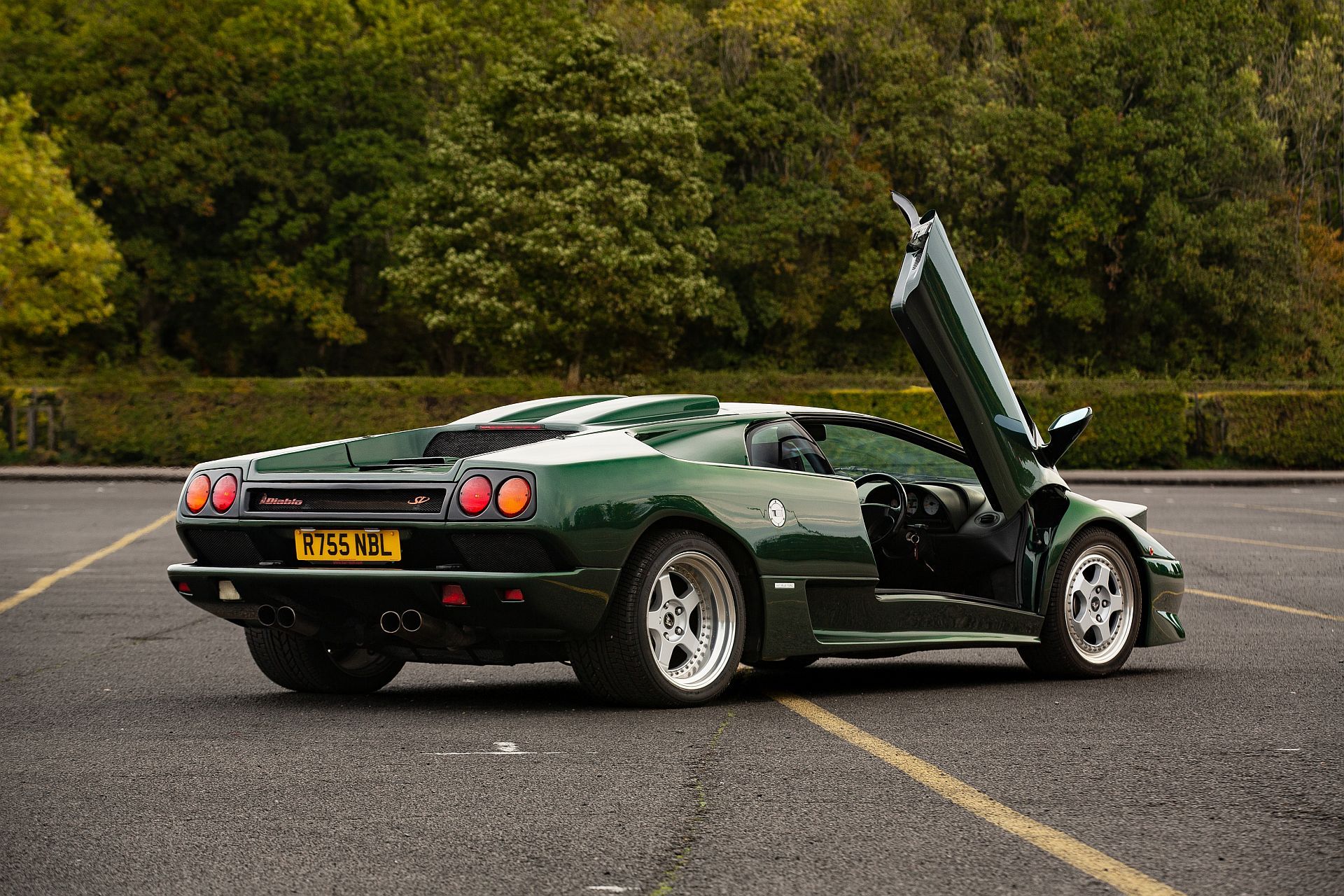 Lamborghini Diablo SV - ostatni prawdziwy supersamochód lat 90.