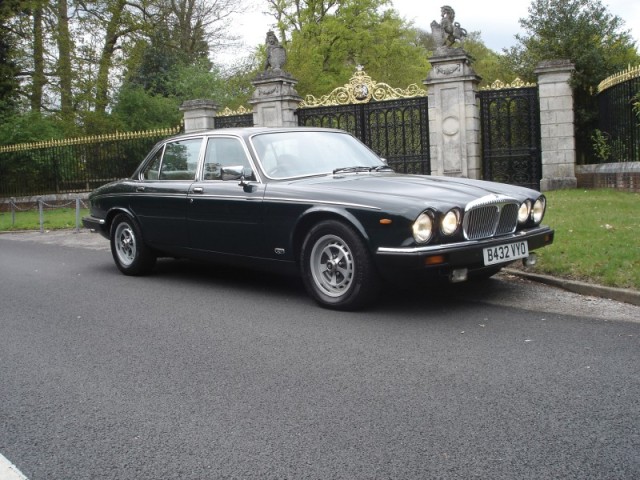 Daimler Double Six Long-Wheelbase Saloon