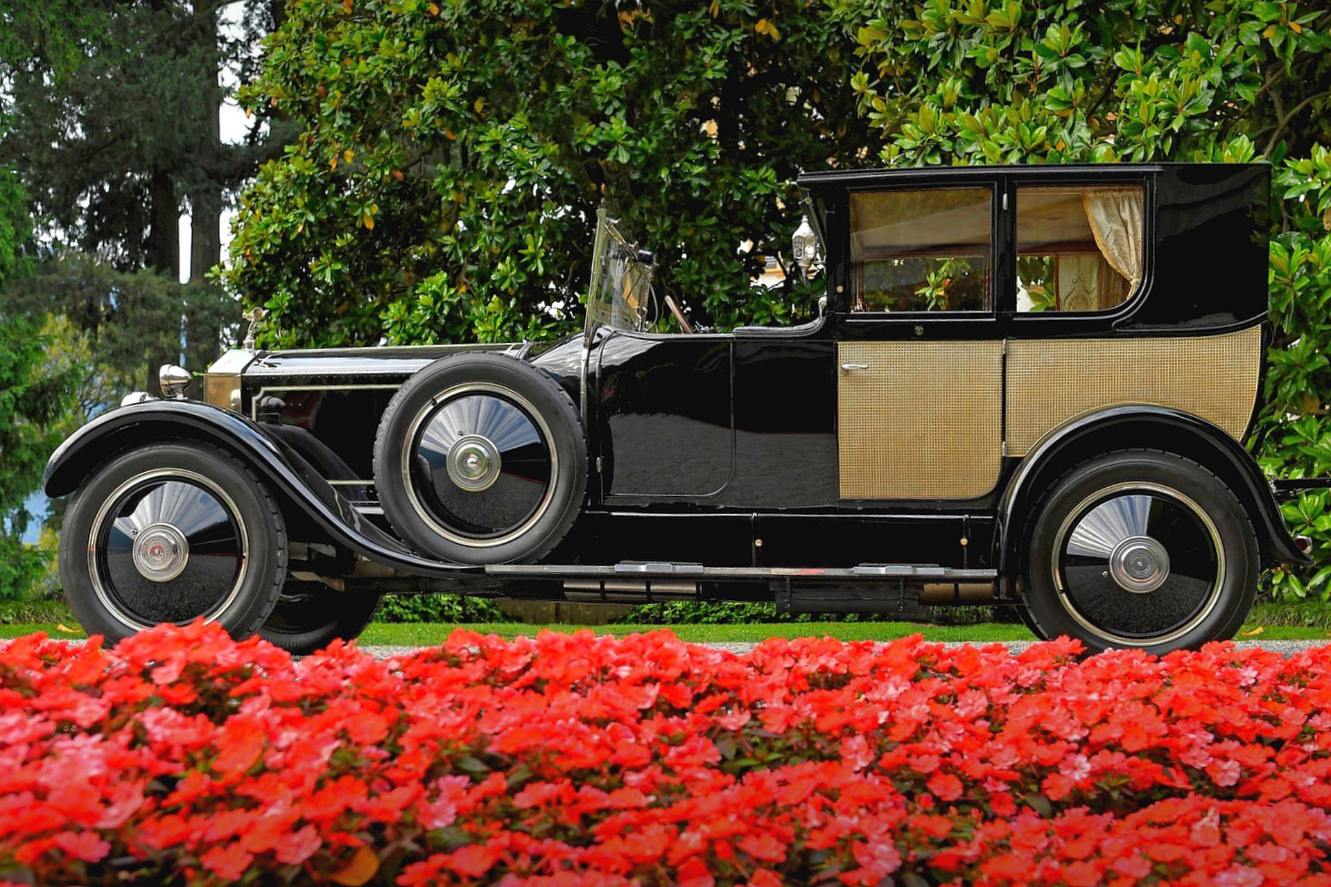 Rolls-Royce Phantom - 100 lat indywidualnego luksusu