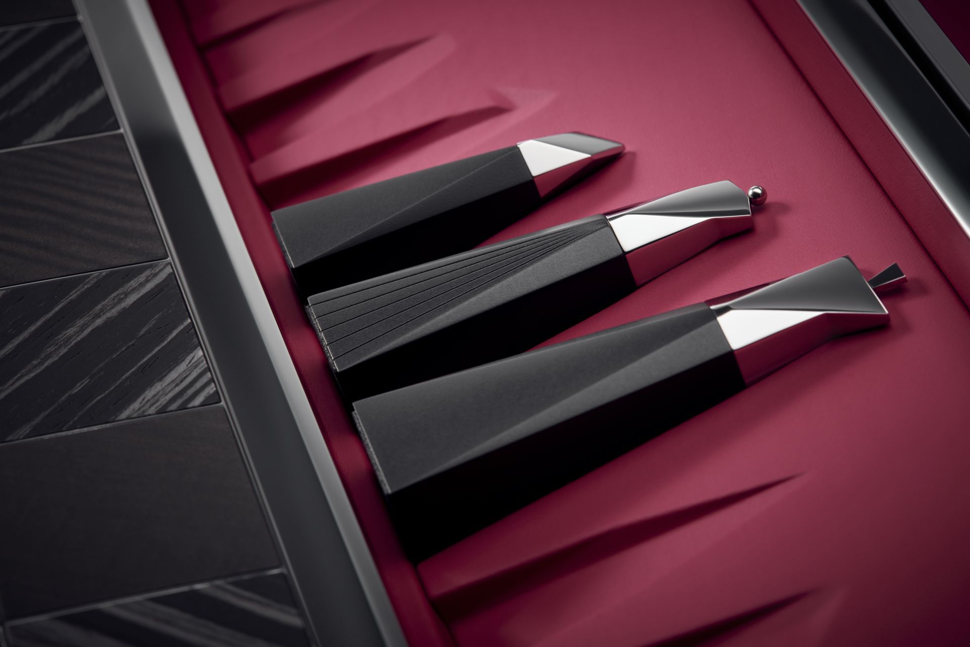 Rolls-Royce prezentuje zestaw szachowy