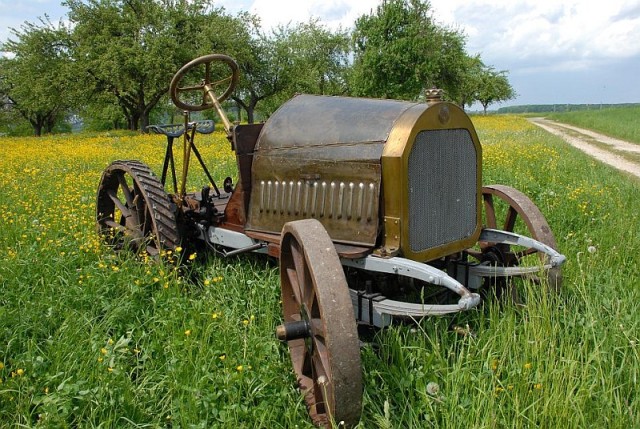 Traktor firmy Bergmann z 1905 r.