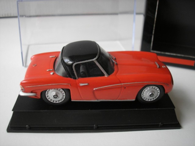 Syrena Sport w skali 1:43