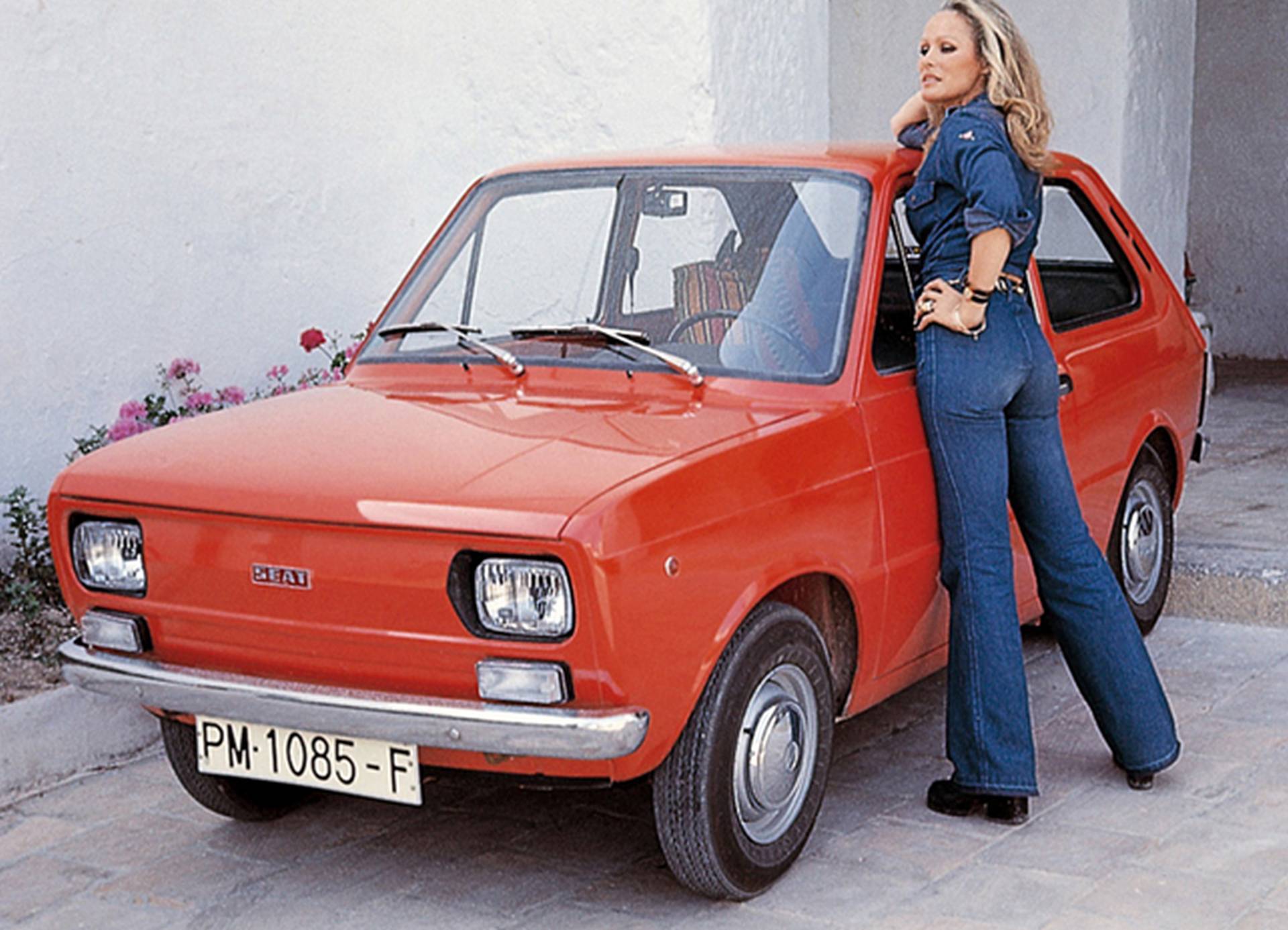 SEAT 133 - hiszpański kuzyn Fiata 126 i jeden z pierwszych miejskich samochodów marki