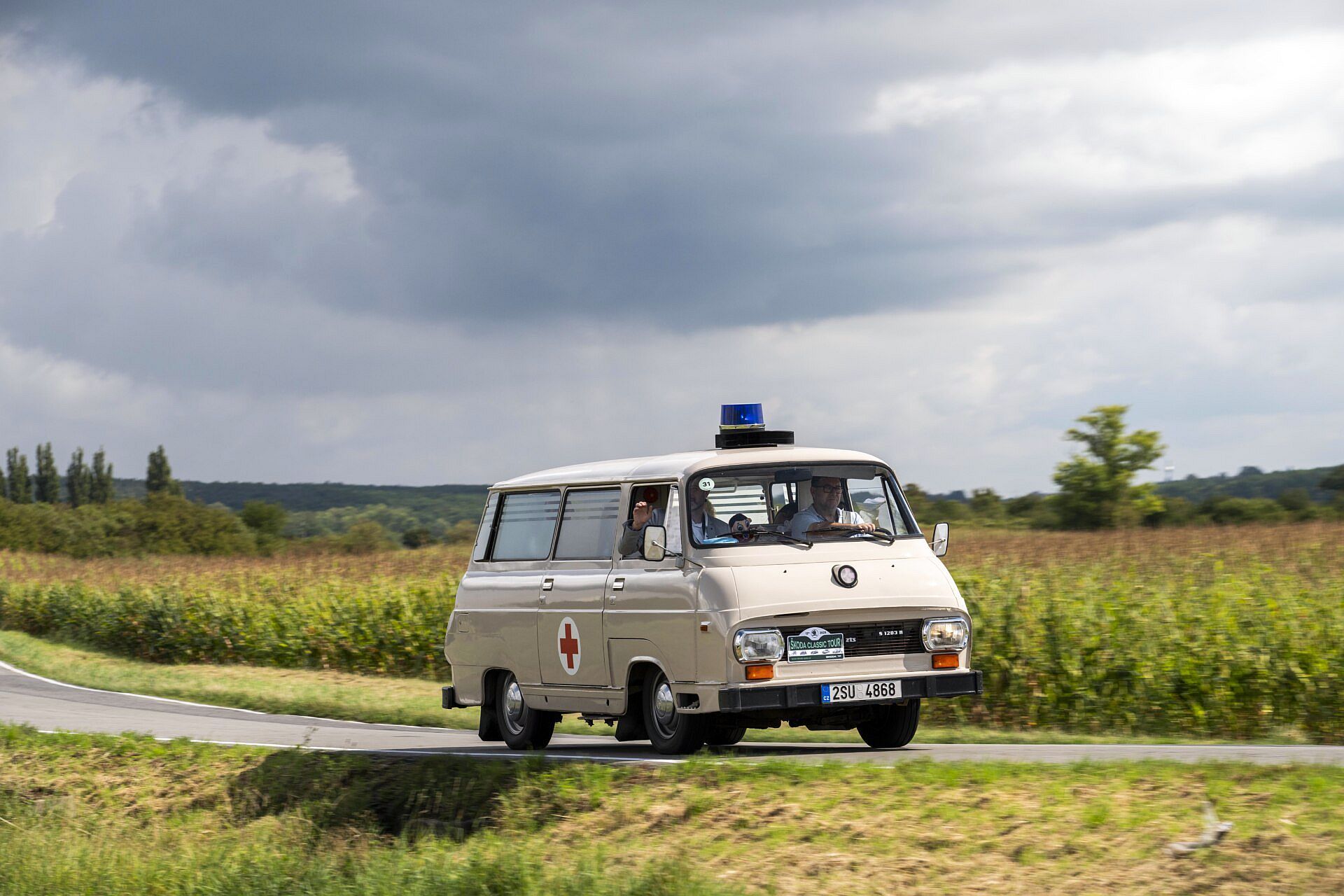 Magia "Škoda Classic Tour 2025" - 207 aut, 140 km i 130 lat tradycji