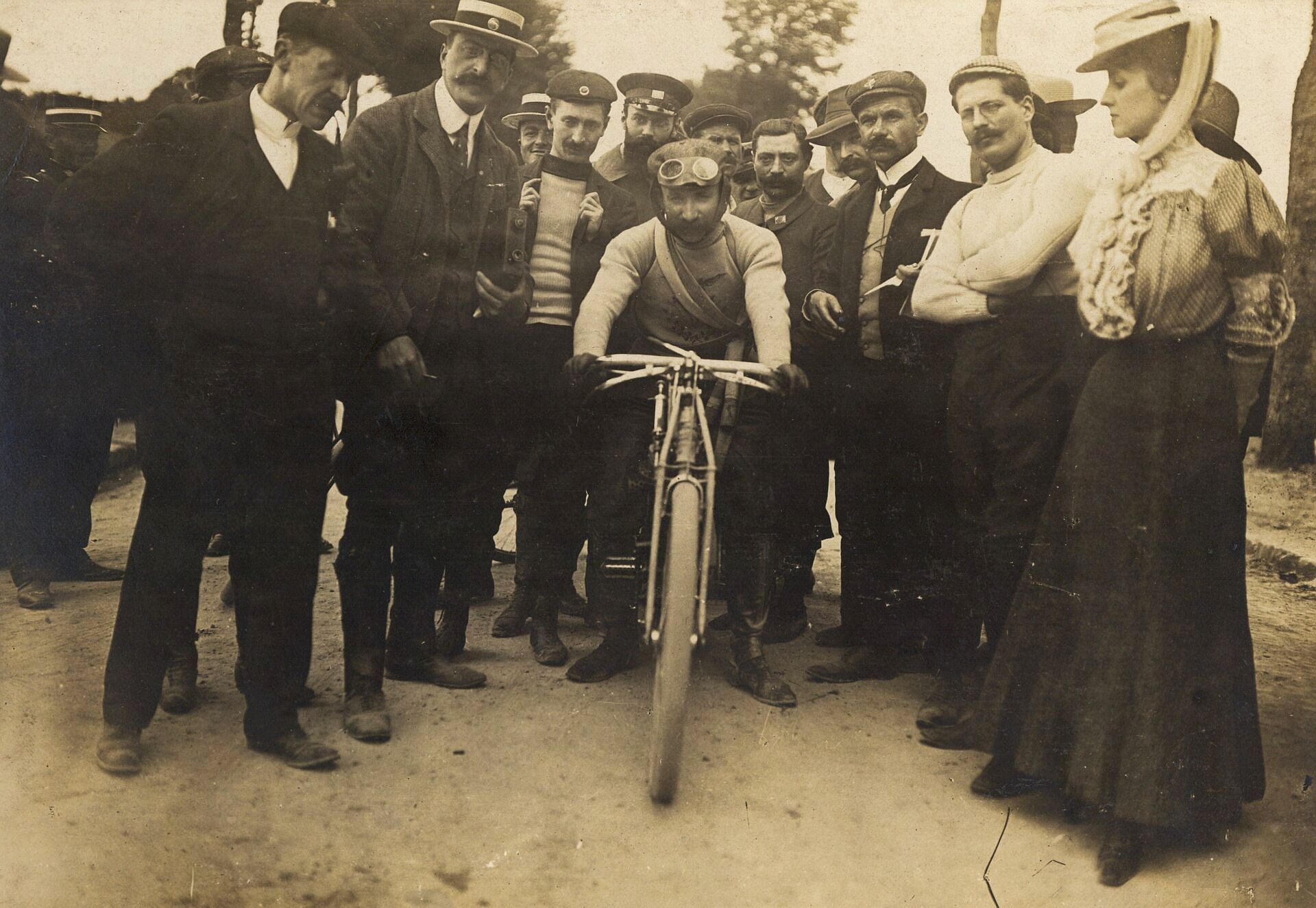 Václav Vondřich - motocyklista, który zapisał się na kartach historii Škody