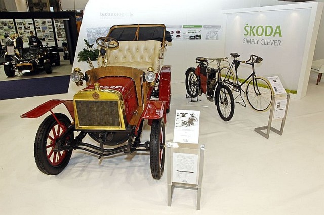 Laurin & Klement Škoda 110 z 1928 r., Motocyclette typu B z 1903 r. oraz replika roweru wyścigowego z 1900 r.