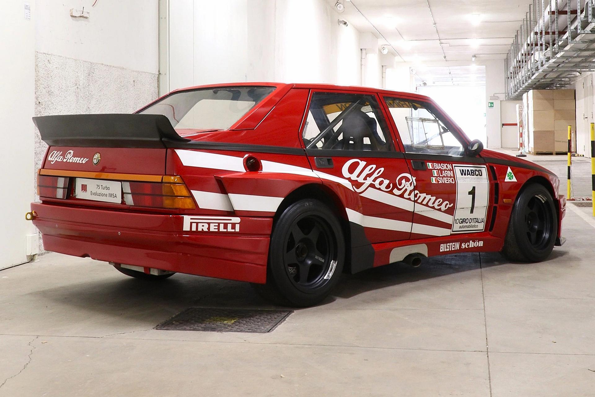 Od Fiata S 61 Corsa po Alfę 75 IMSA - ponad 80 lat wyścigowej pasji na Racing Meeting