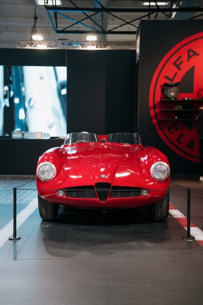 "Roads of Emotion" - Alfa Romeo opowiada swoją historię na Rétromobile