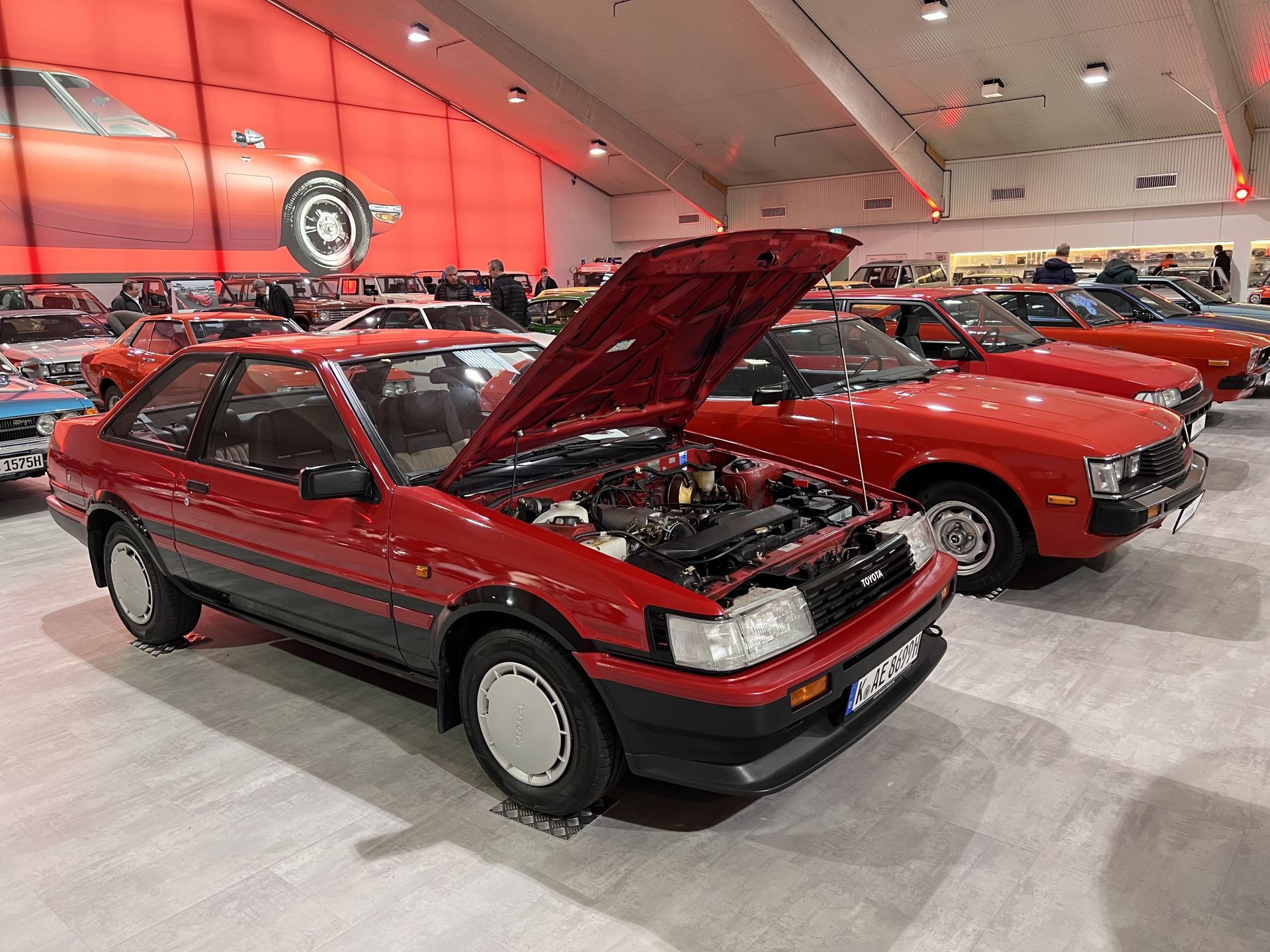 Motoryzacja i kino - wystawa kultowych Toyot w Toyota Collection