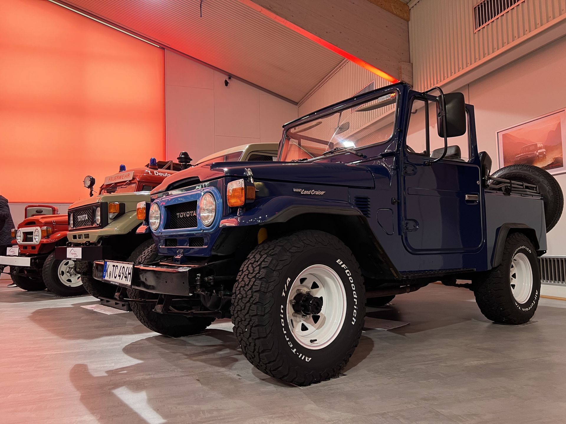 Motoryzacja i kino - wystawa kultowych Toyot w Toyota Collection