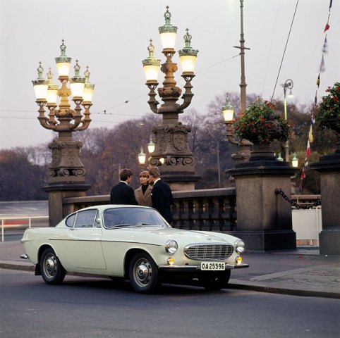 volvo_p1800